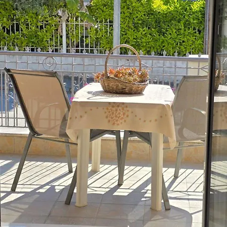 Lucky * Nea Kallikrateia